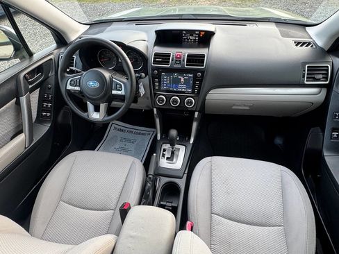 Used 2017 Subaru Forester 2.5i Premium w/ All-Weather Package image 21