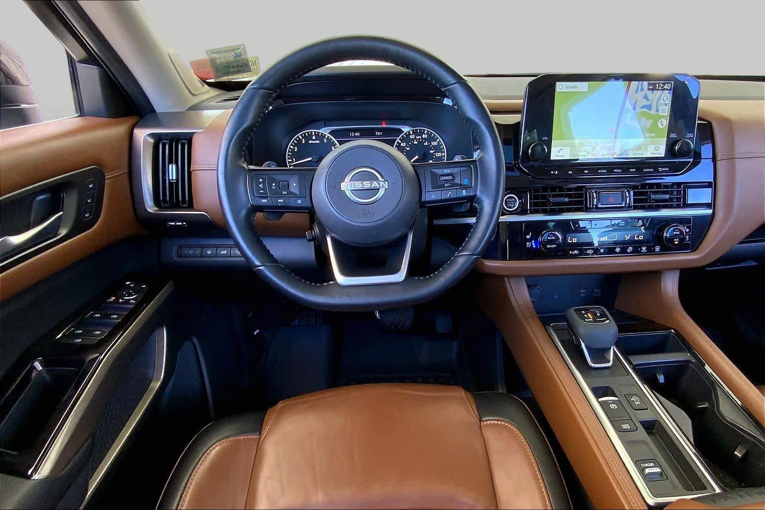 Used 2022 Nissan Pathfinder Platinum w/ Lighting Package (N93) FWD image 6