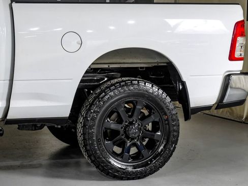 Used 2022 RAM 2500 Tradesman w/ Chrome Appearance Group image 13