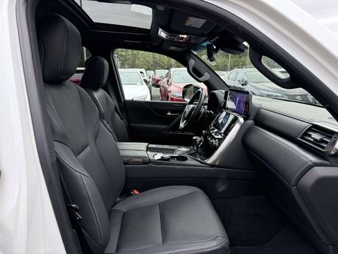 Used 2023 Lexus LX 600 Premium w/ Mark Levinson image 15