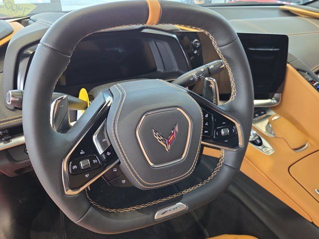 Used 2025 Chevrolet Corvette Z06 RWD image 17