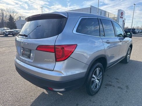 Used 2017 Honda Pilot EX image 10