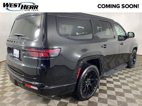Used 2024 Jeep Wagoneer Series II AWD/4WD image 26