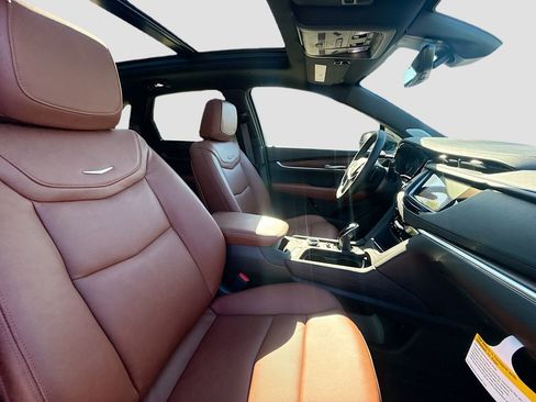 New 2025 Cadillac XT5 Premium Luxury w/ Technology Package image 29