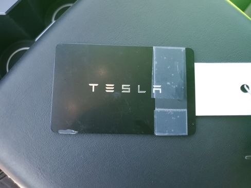 Used 2024 Tesla Model Y Long Range image 29