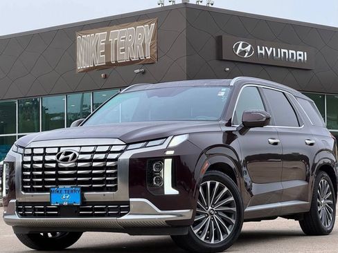 Used 2023 Hyundai Palisade Calligraphy w/ Cargo Package AWD/4WD image 1