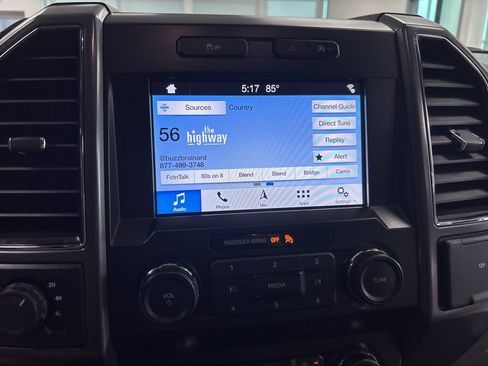 Used 2019 Ford F150 XLT w/ Equipment Group 302A Luxury AWD/4WD image 23