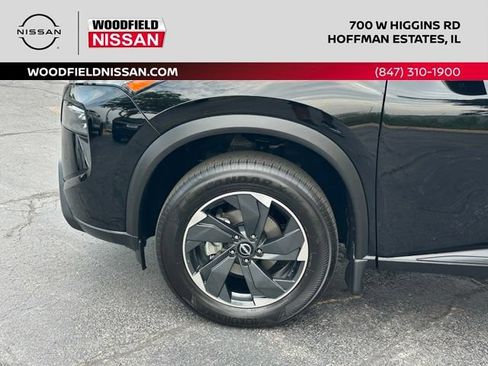 Certified 2026 Nissan Rogue SV AWD/4WD image 7