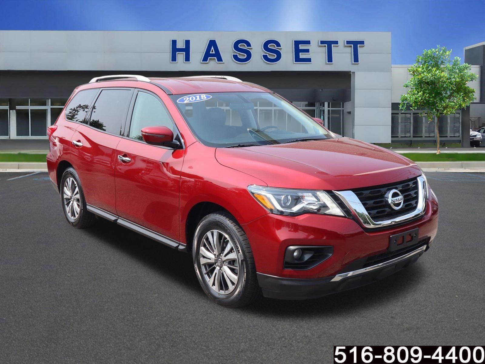 Used 2018 Nissan Pathfinder SV w/ SV Tech Package AWD/4WD image 1
