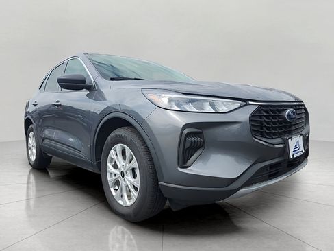 Certified 2023 Ford Escape Active image 3