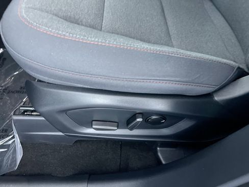 Used 2025 Ford Explorer Active image 13