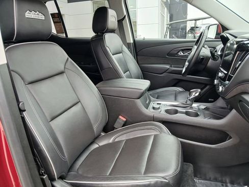 Certified 2021 Chevrolet Traverse High Country image 17