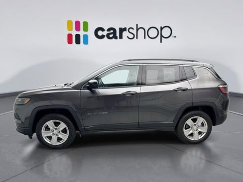 Used 2022 Jeep Compass Latitude w/ Convenience Group AWD/4WD image 2