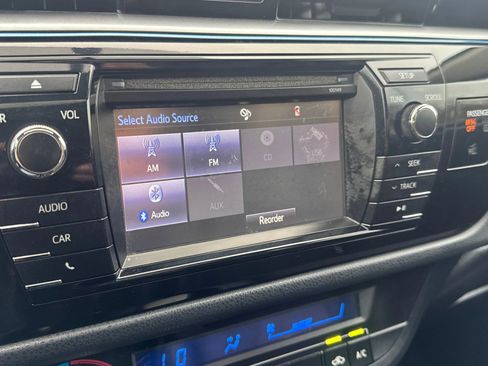 Used 2015 Toyota Corolla S image 15