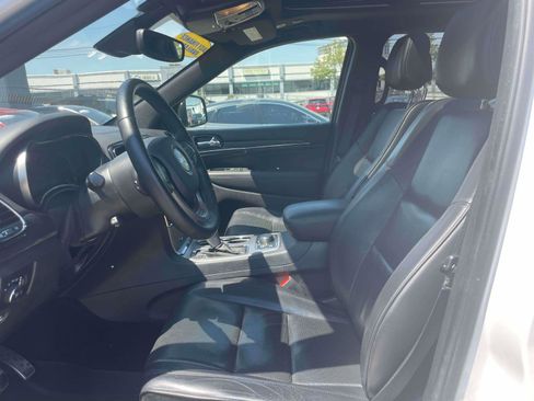Used 2019 Jeep Grand Cherokee High Altitude AWD/4WD image 14
