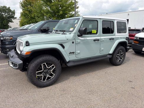New 2027 Jeep Wrangler Unlimited Sahara AWD/4WD image 4