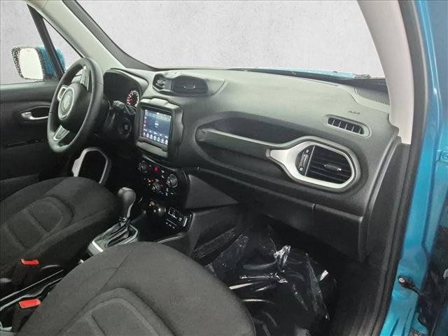 Used 2021 Jeep Renegade Latitude AWD/4WD image 24