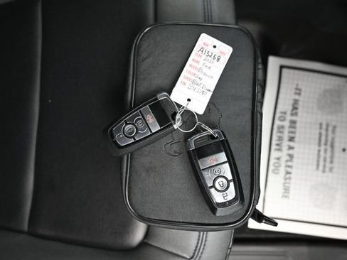 Used 2022 Ford Bronco Black Diamond AWD/4WD image 10