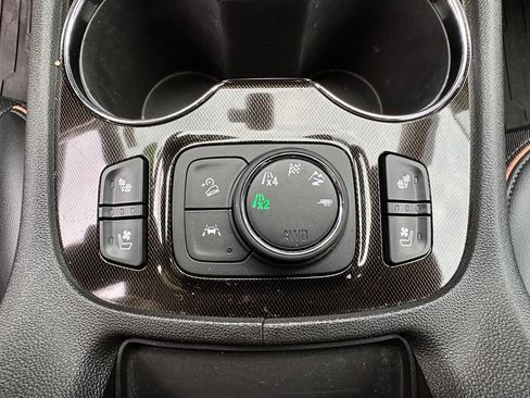 Certified 2021 GMC Acadia AT4 w/ Technology Package AWD/4WD image 37