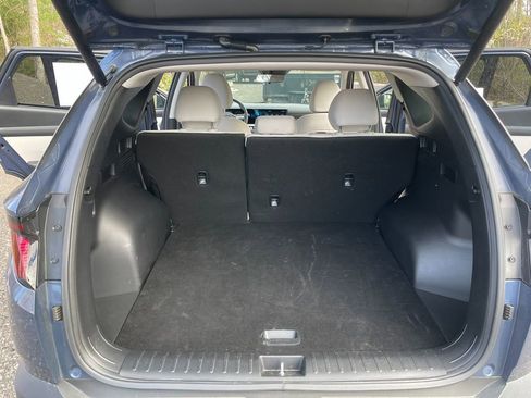 Used 2025 Hyundai Tucson SEL AWD/4WD image 24