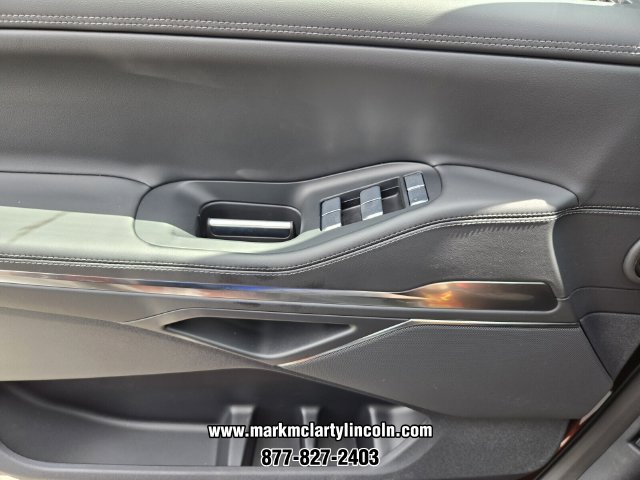New 2027 Lincoln Navigator Premiere AWD/4WD image 23