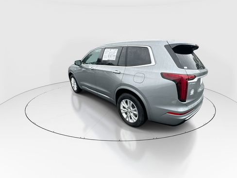 Used 2024 Cadillac XT6 Luxury image 6
