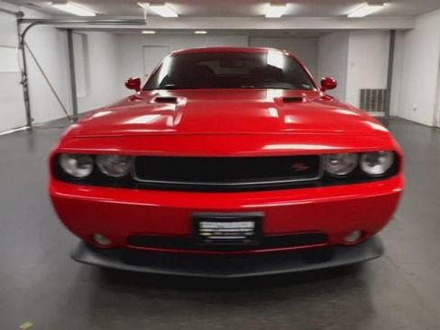 Used 2014 Dodge Challenger R/T w/ Quick Order Package 28M RWD image 3