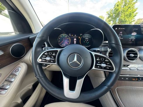 Used 2022 Mercedes-Benz GLC 300 4MATIC image 21