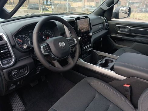 New 2026 RAM 1500 4x4 Crew Cab image 13