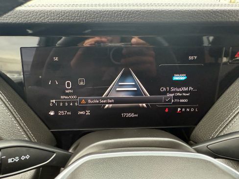 Used 2025 GMC Yukon Denali image 27