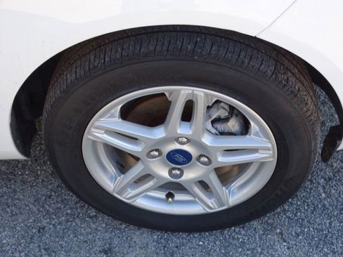 Used 2018 Ford Fiesta SE image 14