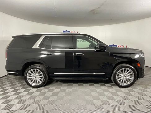 Used 2023 Cadillac Escalade Premium Luxury RWD image 2