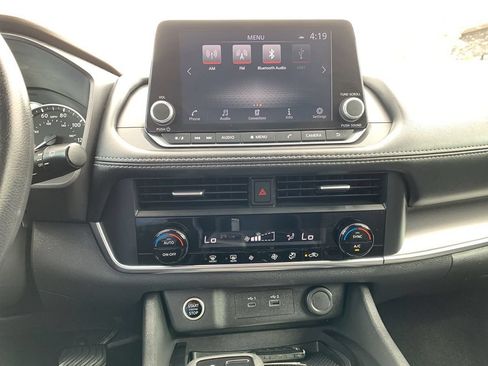 Used 2023 Nissan Rogue SV FWD image 21