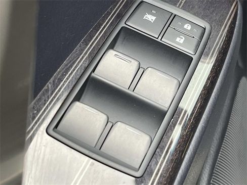 Used 2021 Lexus GX 460 Premium w/ Premium Package image 30