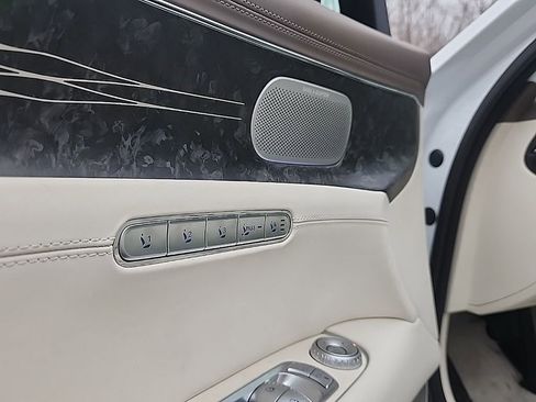 Used 2025 Genesis G90 3.5T image 6