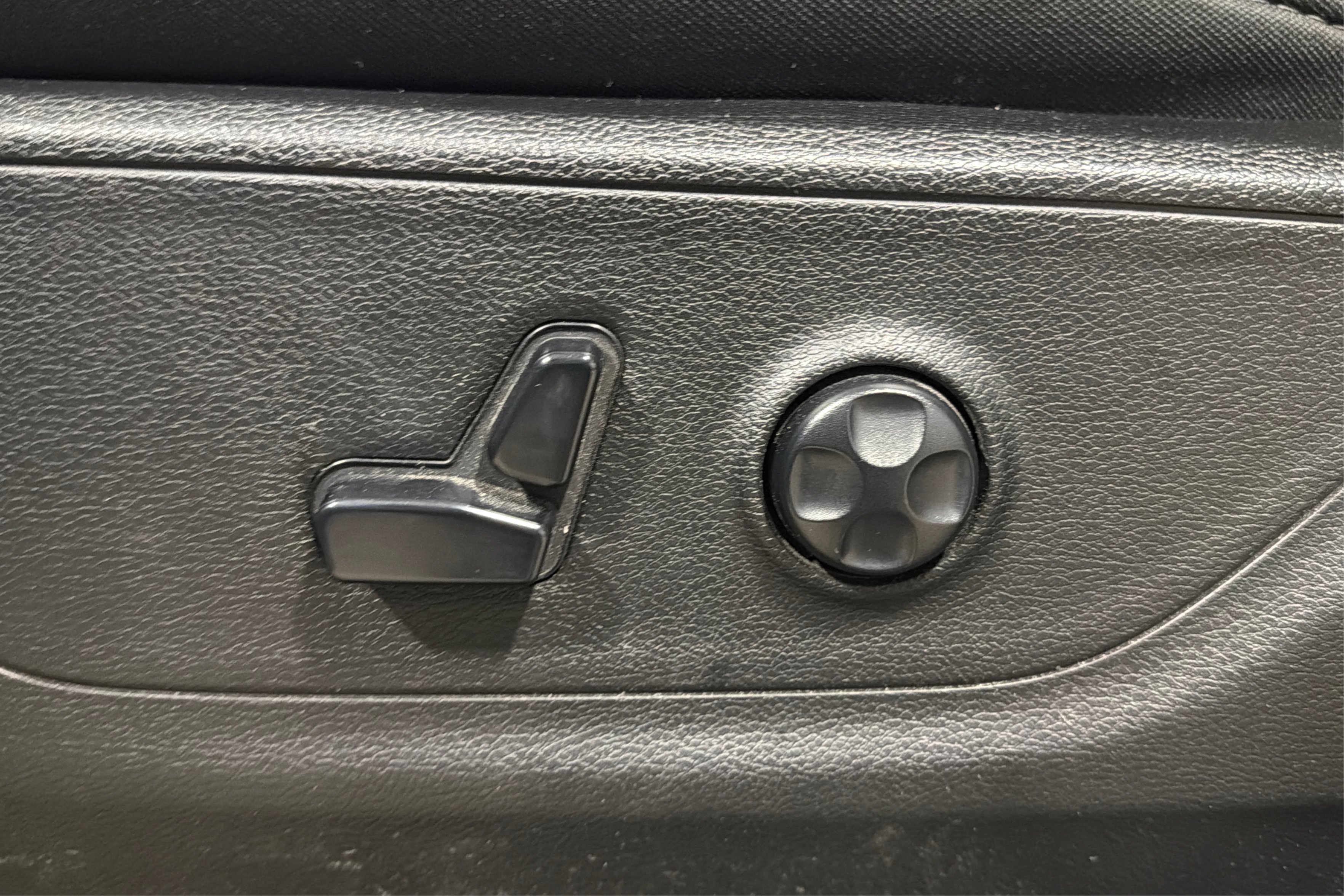 Used 2020 RAM 1500 Big Horn AWD/4WD image 18
