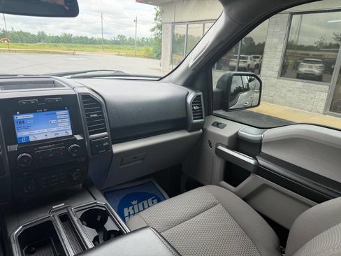 Used 2018 Ford F150 XLT w/ Equipment Group 302A Luxury AWD/4WD image 13
