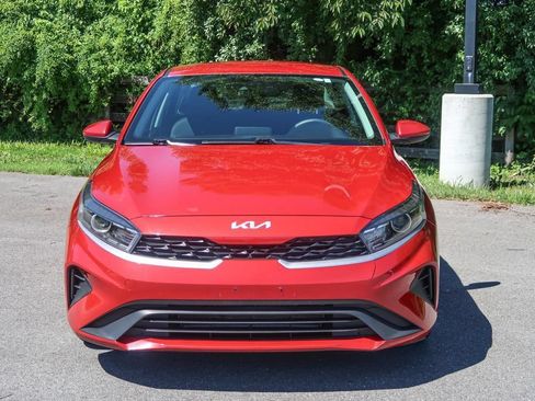 Used 2023 Kia Forte LXS FWD image 5