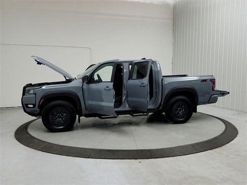 New 2026 Nissan Frontier PRO-4X w/ Pro-4x Convenience Package image 12