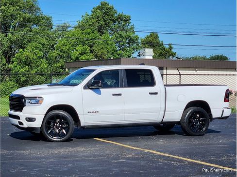Used 2023 RAM 1500 Laramie AWD/4WD image 5
