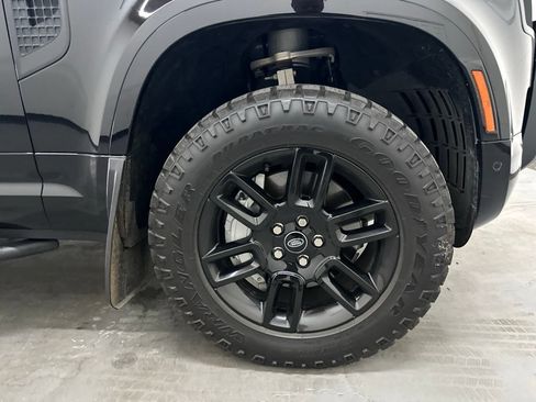 Used 2022 Land Rover Defender 110 X-Dynamic SE AWD/4WD image 61