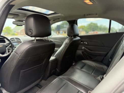 Used 2016 Chevrolet Malibu LTZ FWD image 12