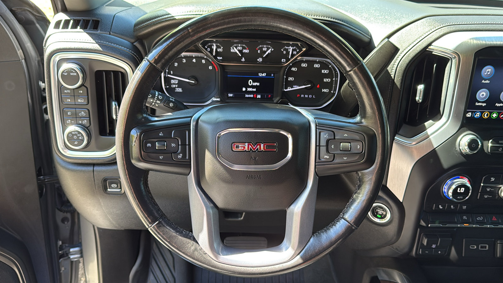 Used 2021 GMC Sierra 1500 SLT w/ SLT Premium Package AWD/4WD image 15