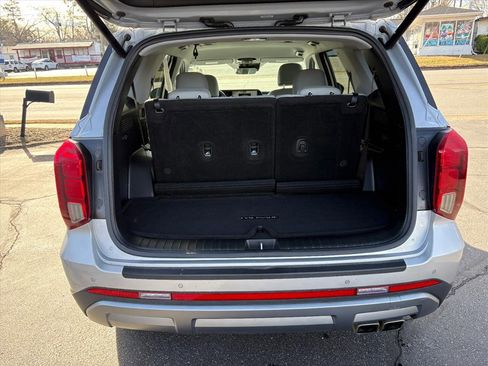Used 2023 Hyundai Palisade SEL w/ Cargo Package image 23