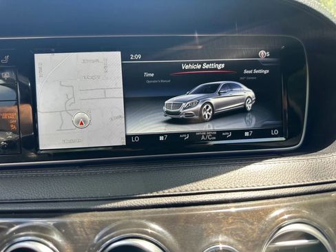 Used 2017 Mercedes-Benz S 550 Sedan image 14