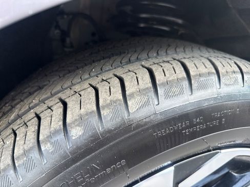 Used 2025 Chevrolet Equinox EV LT w/ Convenience Package image 27