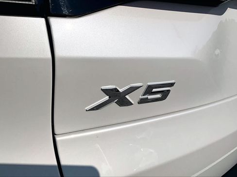 Used 2024 BMW X5 xDrive40i w/ Premium Package AWD/4WD image 31