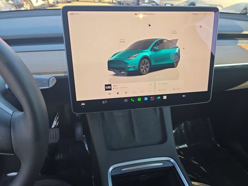 Used 2025 Tesla Model Y Long Range RWD image 15