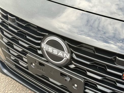 Used 2025 Nissan Sentra SR FWD image 32