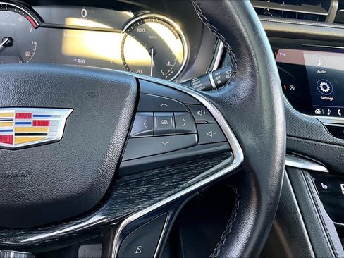 Used 2022 Cadillac XT5 Premium Luxury FWD image 21